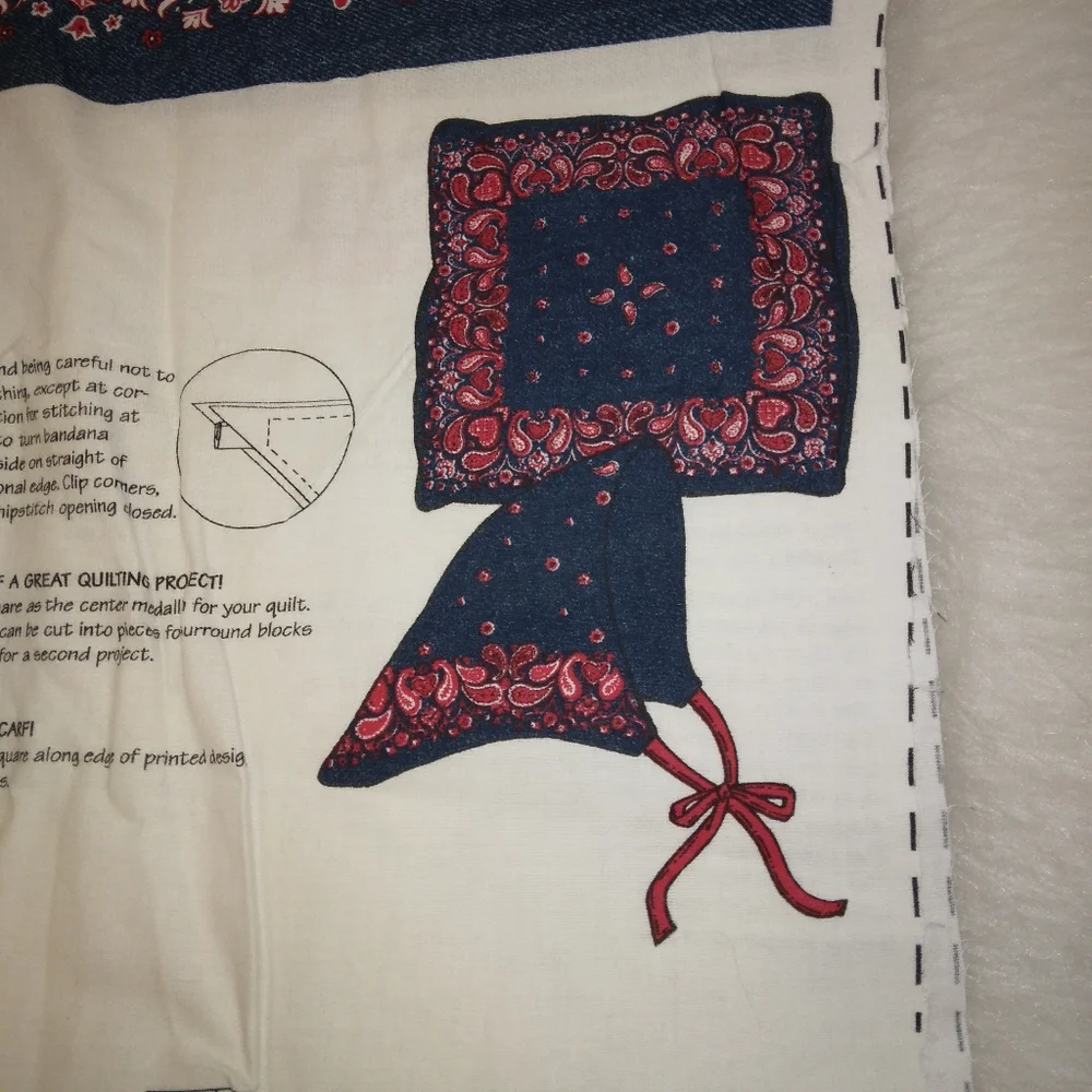 FABRIC Daisy Kingdom Bandana Squares, 2 panels, uncut & unwashed